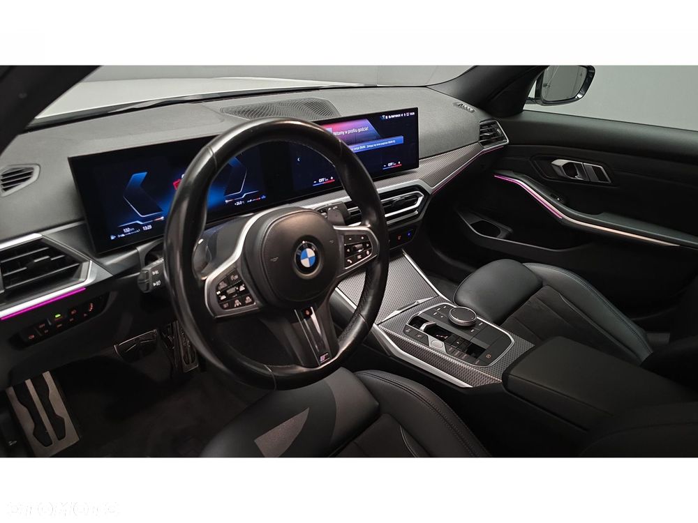 BMW Seria 3 320d xDrive M Sport - 16