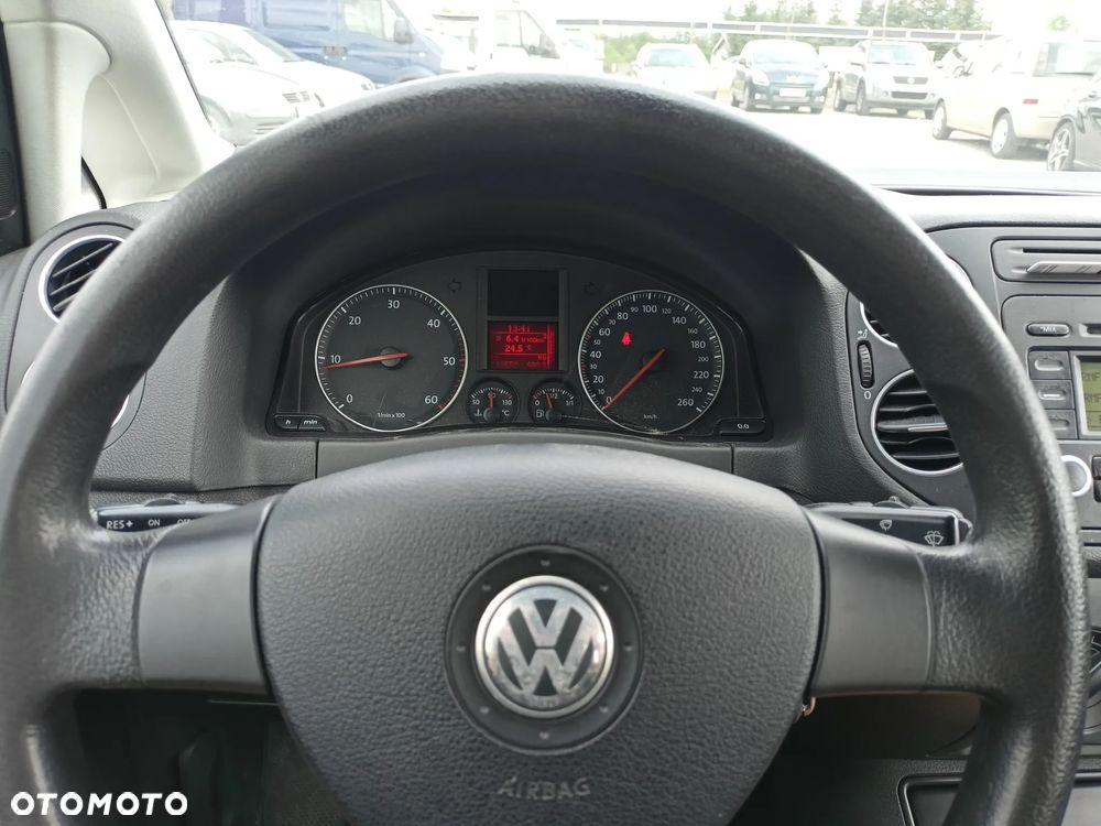Volkswagen Golf Plus - 9