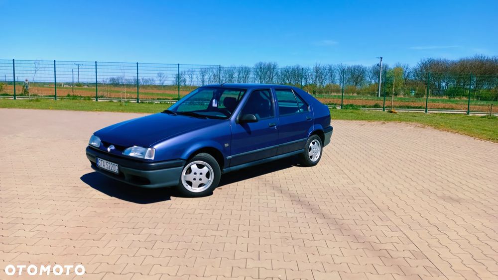 Renault 19 1.8 RN - 8