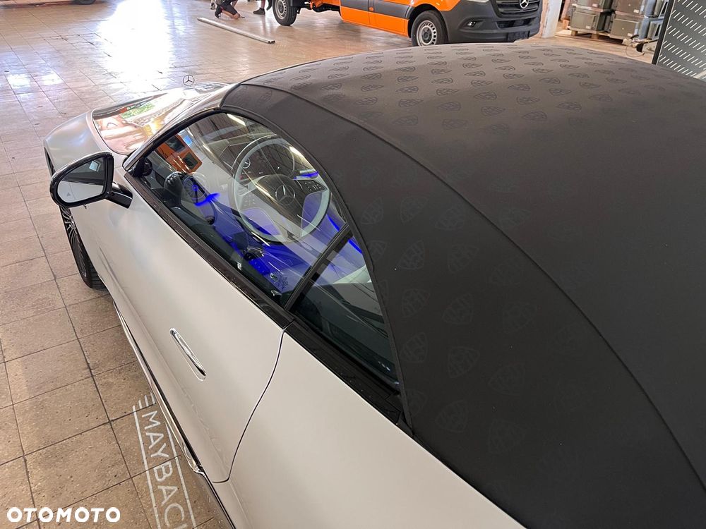 Mercedes-Benz SL Maybach 680 4-Matic+ Monogram Series - 3