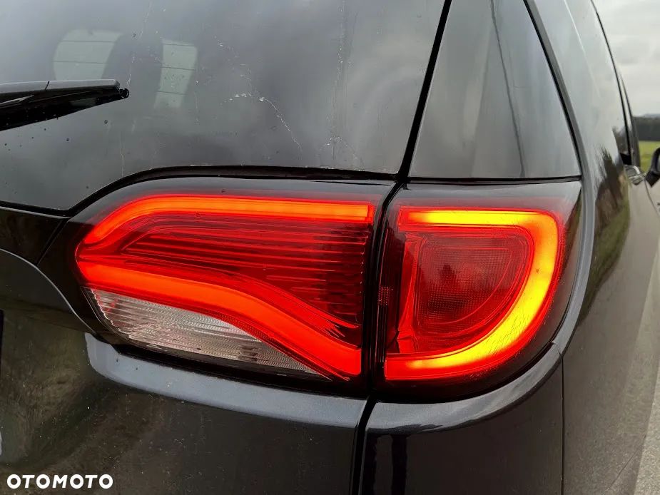 Chrysler Pacifica - 39