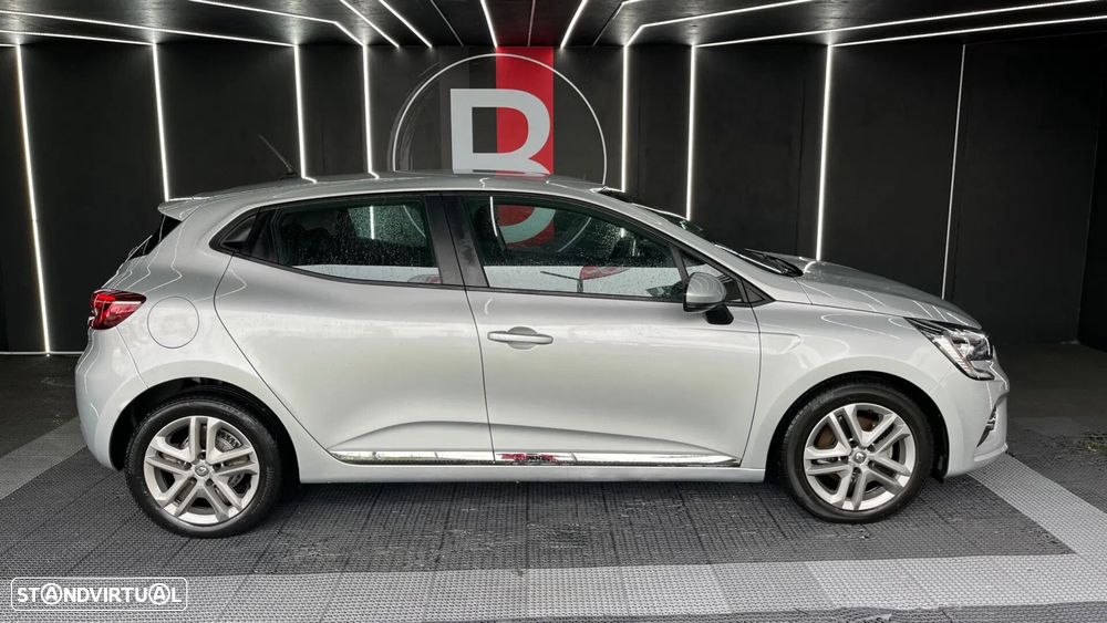 Renault Clio - 8