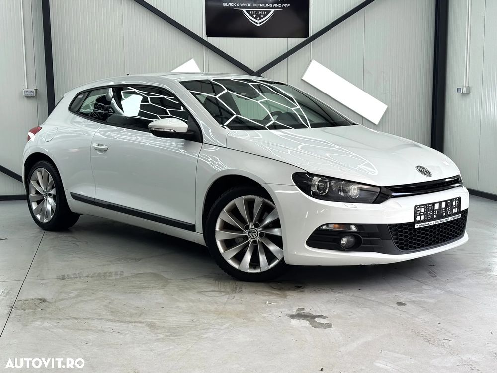 Volkswagen Scirocco 2.0 TDI DSG Life - 9