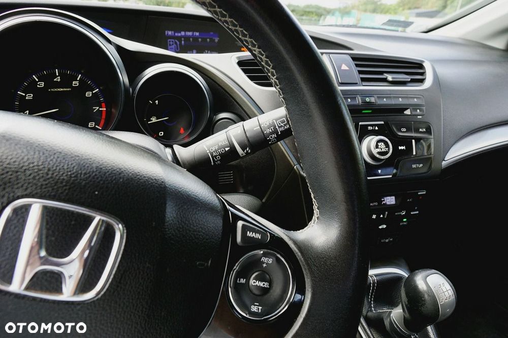 Honda Civic 1.8 Sport - 23