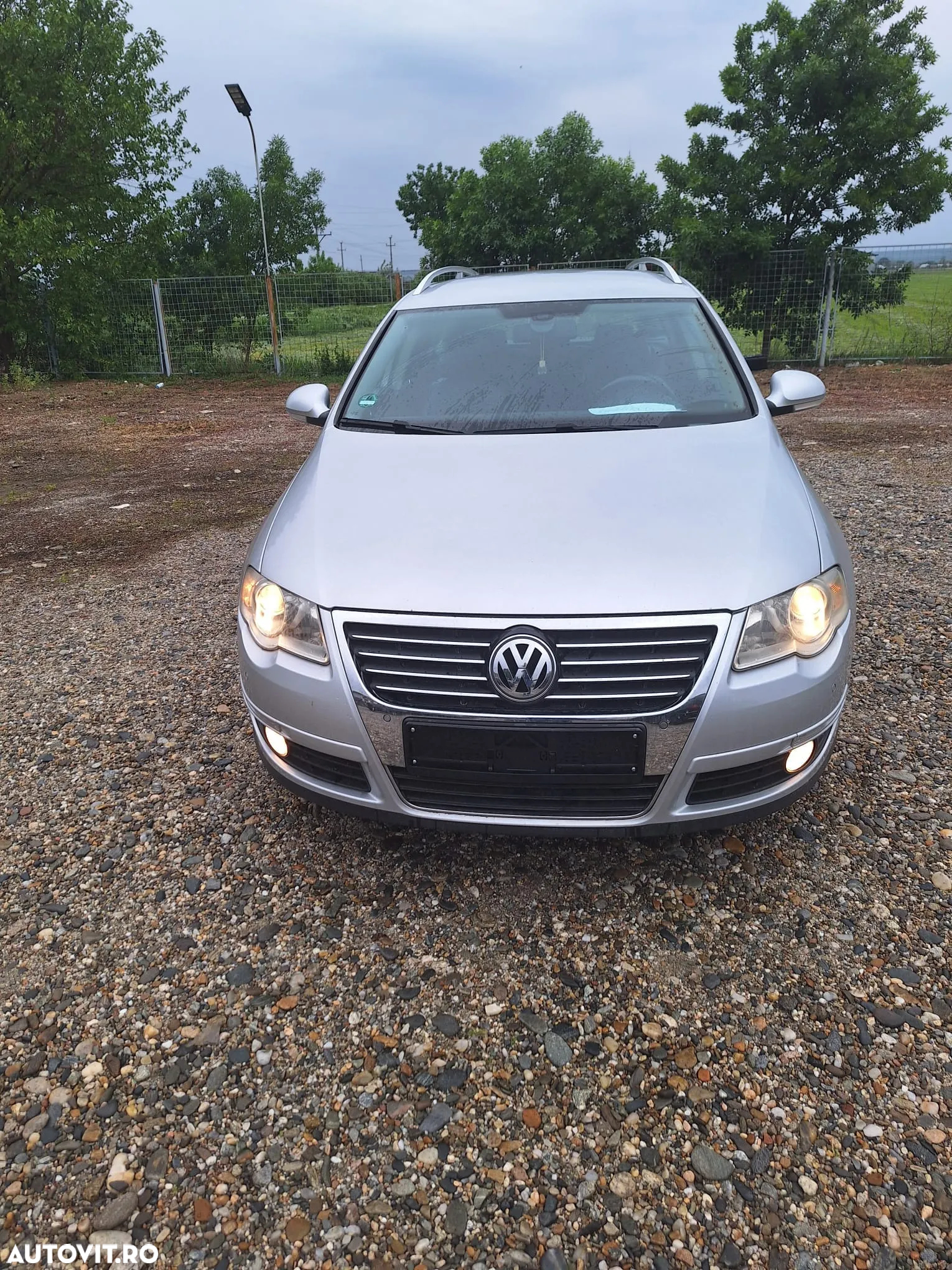 Volkswagen Passat 2.0 TDI DPF Highline - 16