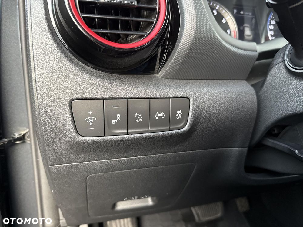 Hyundai Kona 1.6 T-GDI Style 4WD DCT - 23