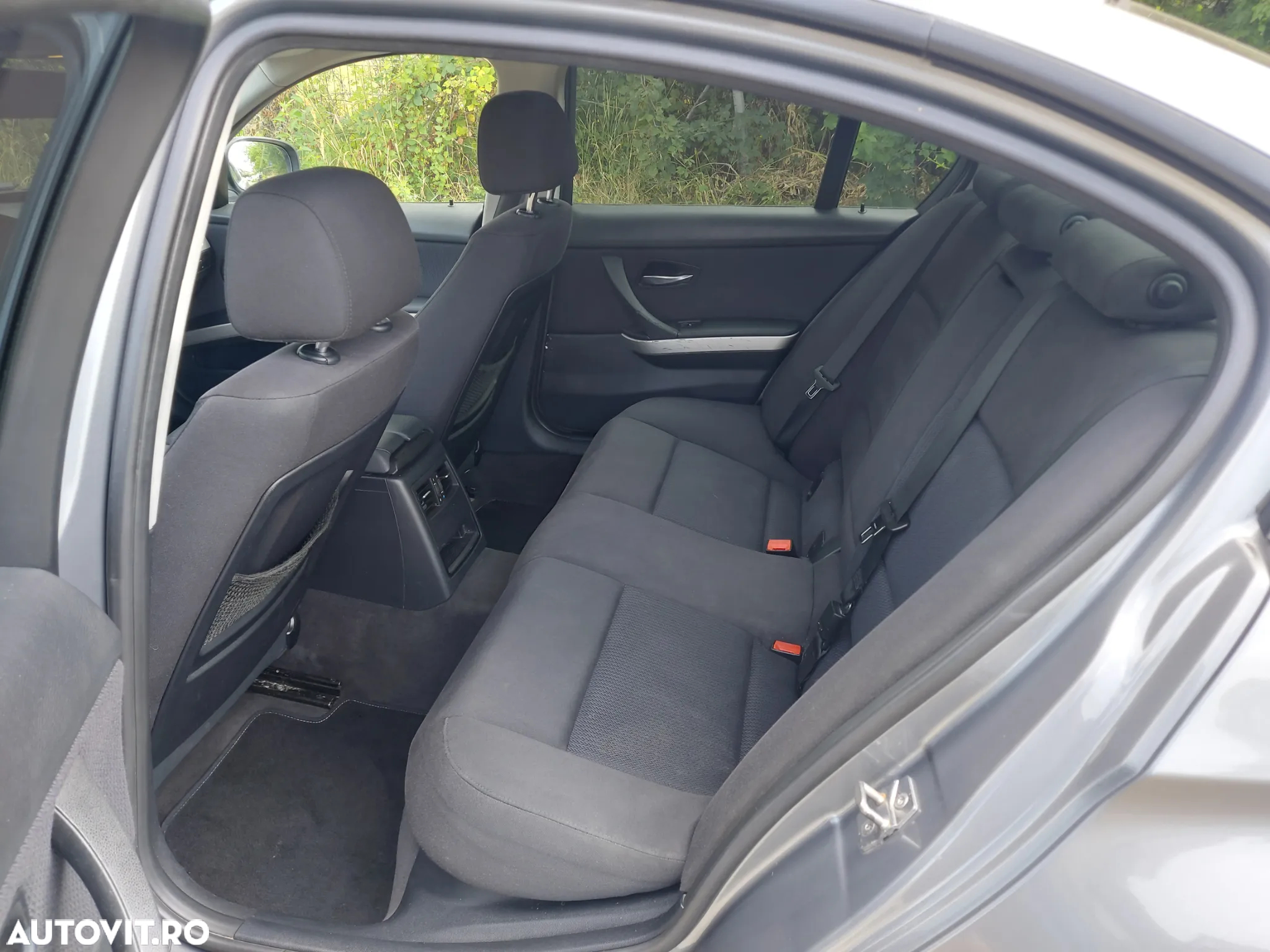 BMW Seria 3 318d DPF Edition Exclusive - 9