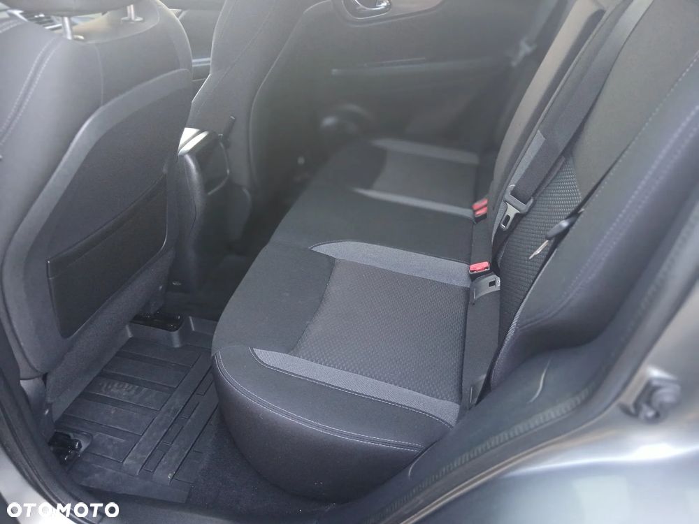 Nissan Qashqai 1.3 DIG-T N-Connecta - 28