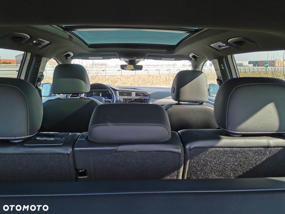 Volkswagen Tiguan - 22