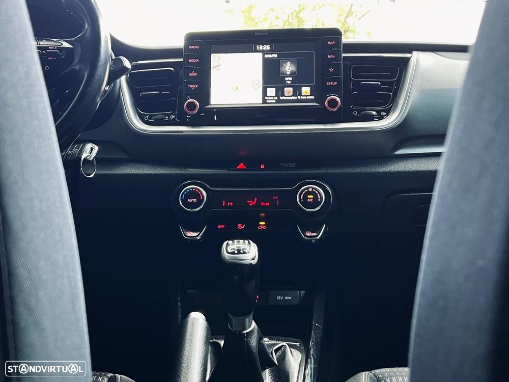 Kia Stonic 1.6 CRDi TX - 25