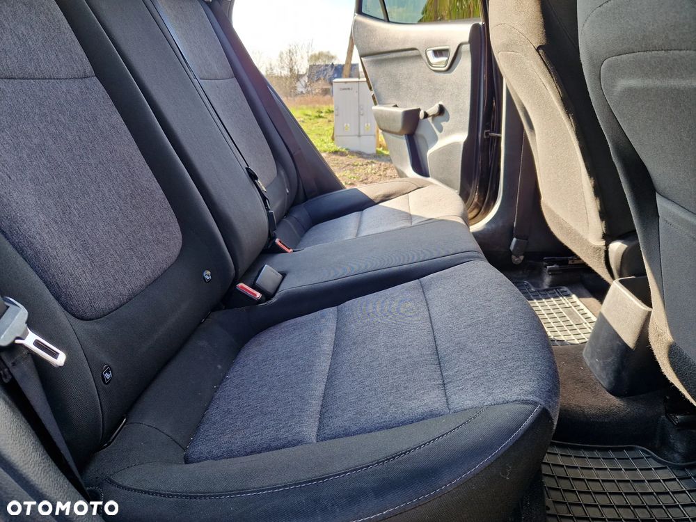 Kia Stonic 1.4 L - 15