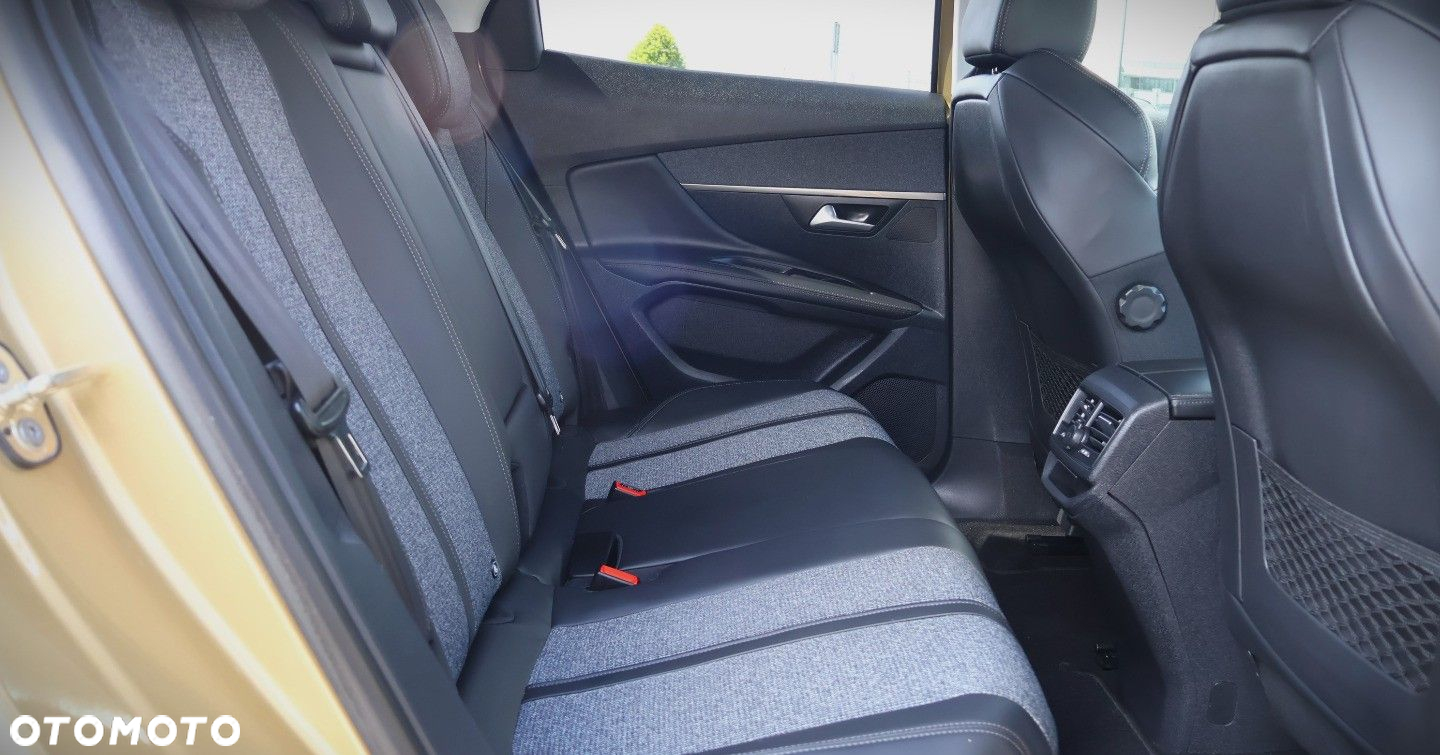 Peugeot 3008 - 15