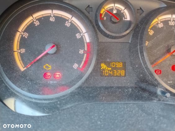 Opel Corsa 1.2 16V Essentia - 6