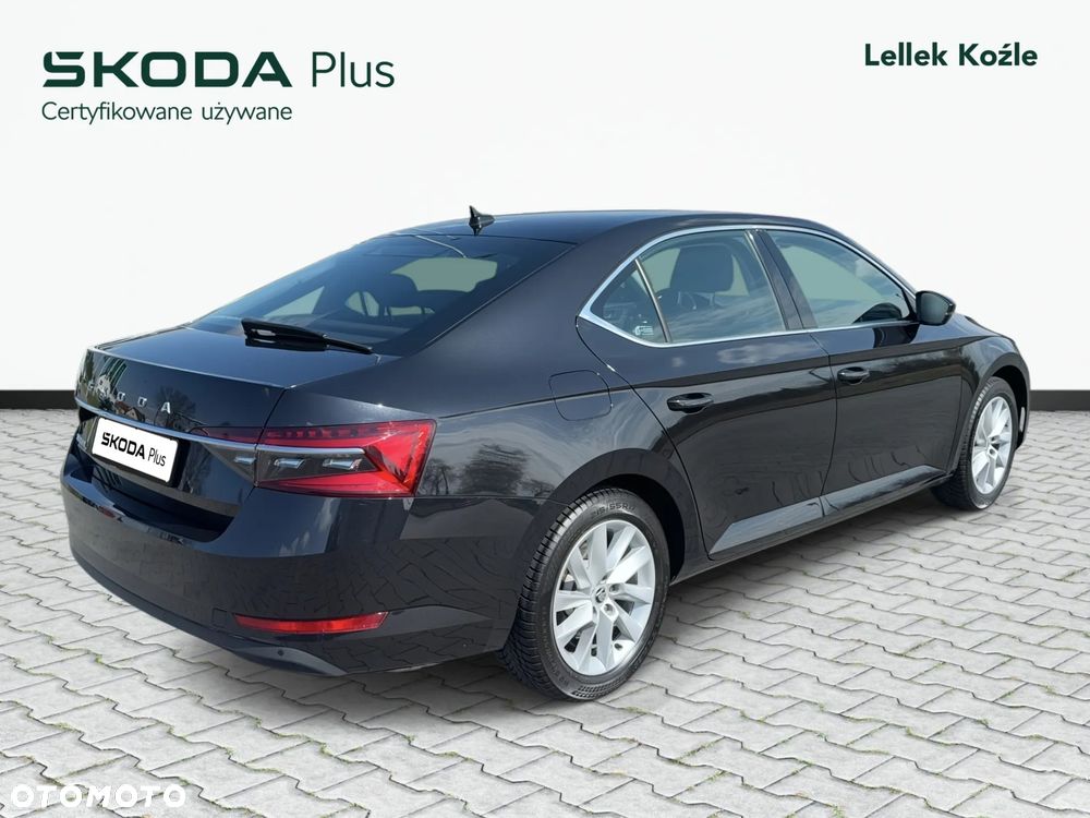 Skoda Superb 2.0 TSI Ambition DSG - 5