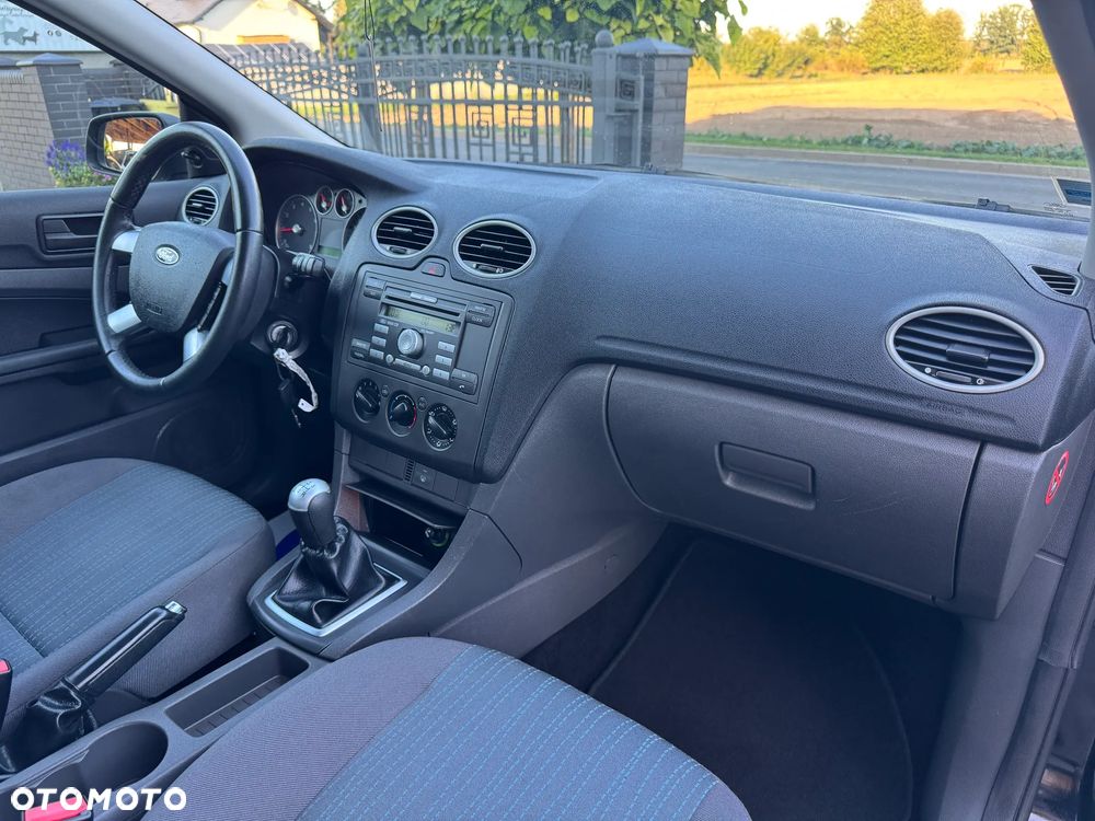 Ford Focus 1.6 Comfort - 12