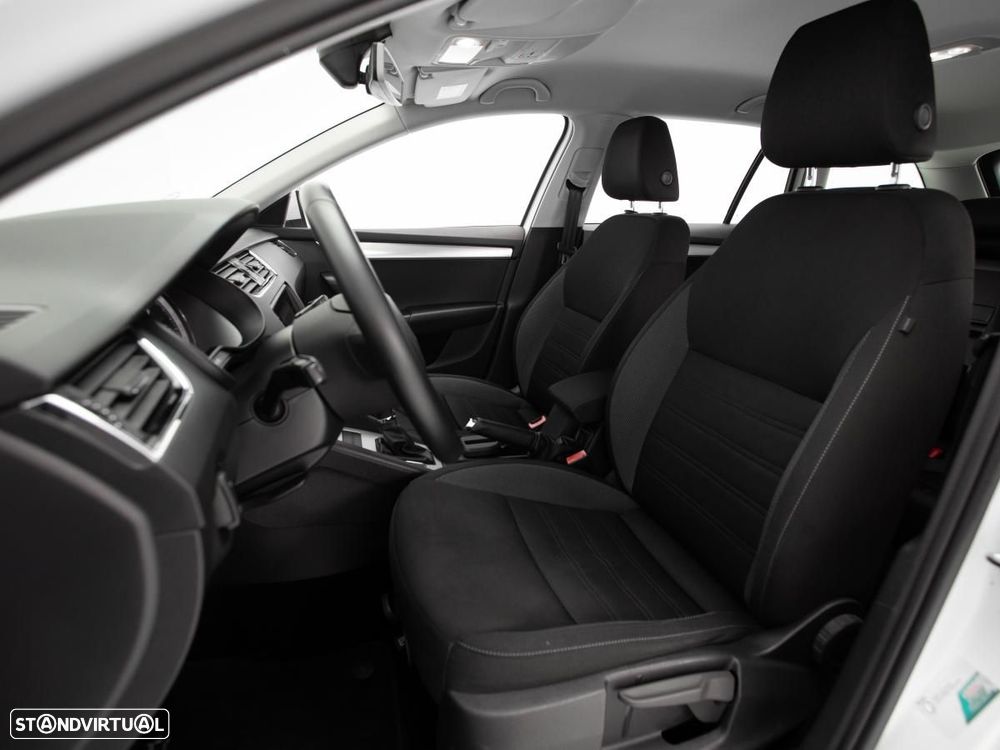 Skoda Octavia Break 2.0 TDI Ambition DSG - 8