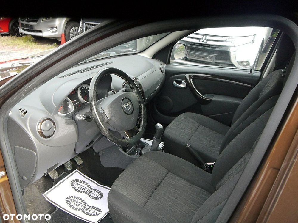 Dacia Duster 1.6 - 22
