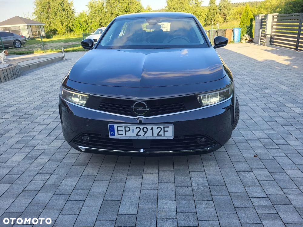 Opel Astra 1.2 Turbo Business Edition - 2