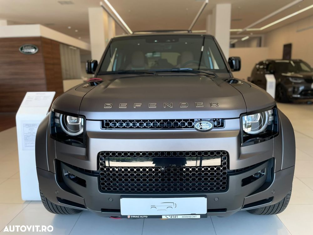 Land Rover Defender - 3