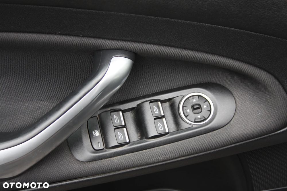 Ford Mondeo 1.6 T Ambiente - 14