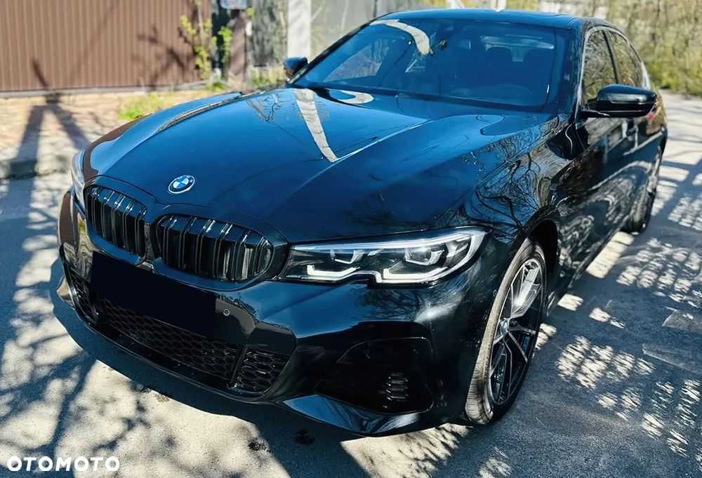 BMW Seria 3 330i M Sport - 3