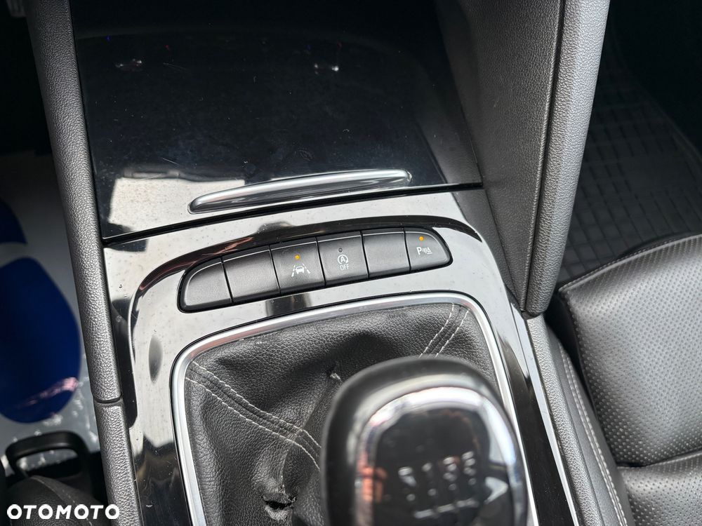 Opel Insignia 2.0 CDTI Cosmo S&S - 21