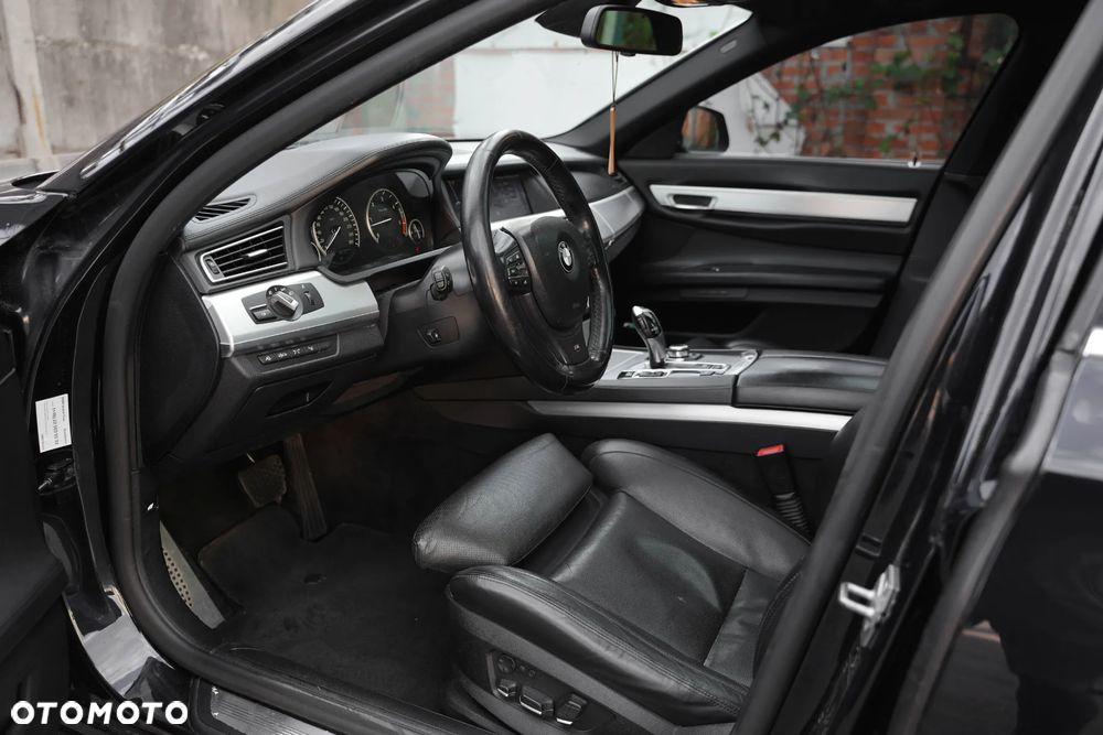 BMW Seria 7 730d L - 19