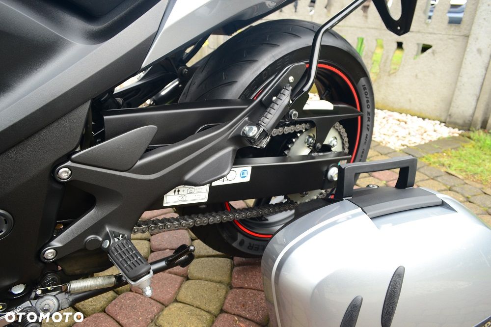 Honda CBF - 37