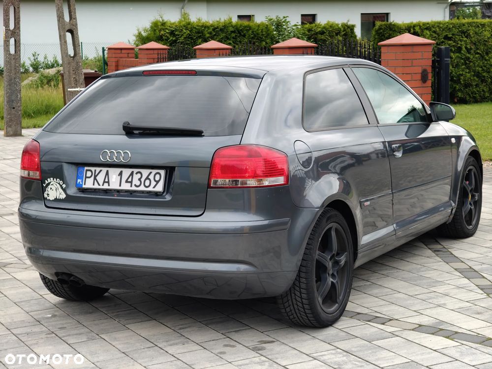 Audi A3 3-drzwiowe 2.0 TDI Ambition - 4
