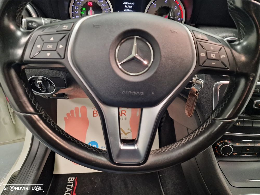 Mercedes-Benz A 180 d AMG Line - 46