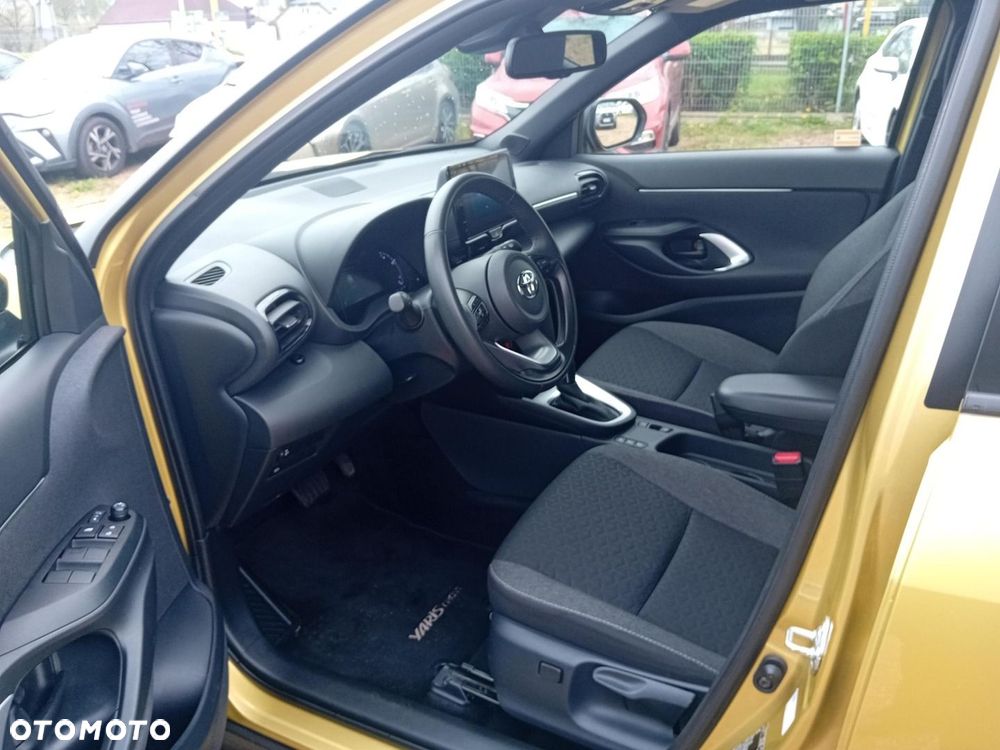 Toyota Yaris Cross - 14