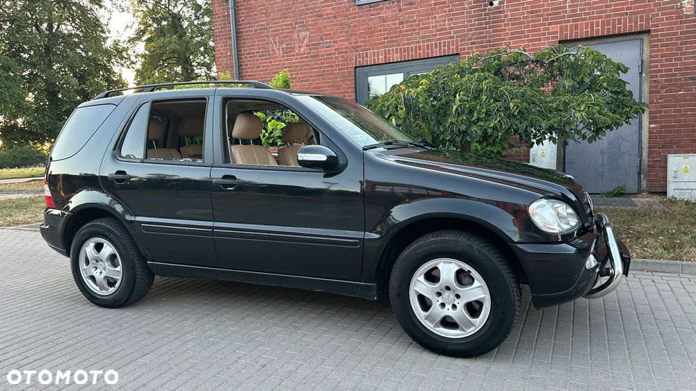 Mercedes-Benz ML - 24