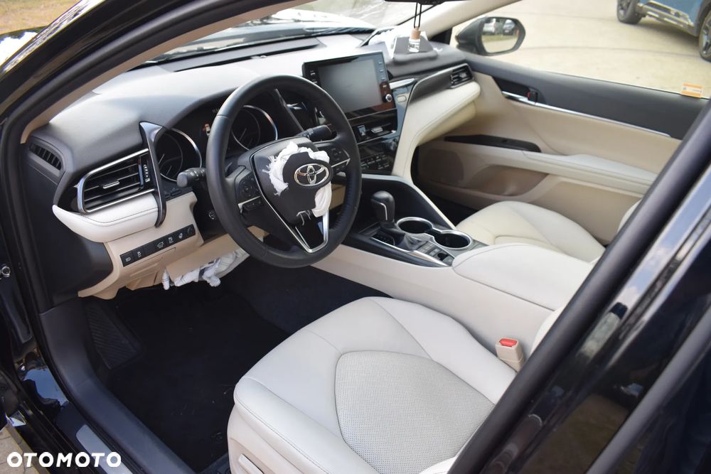Toyota Camry 2.5 Hybrid Executive CVT - 7