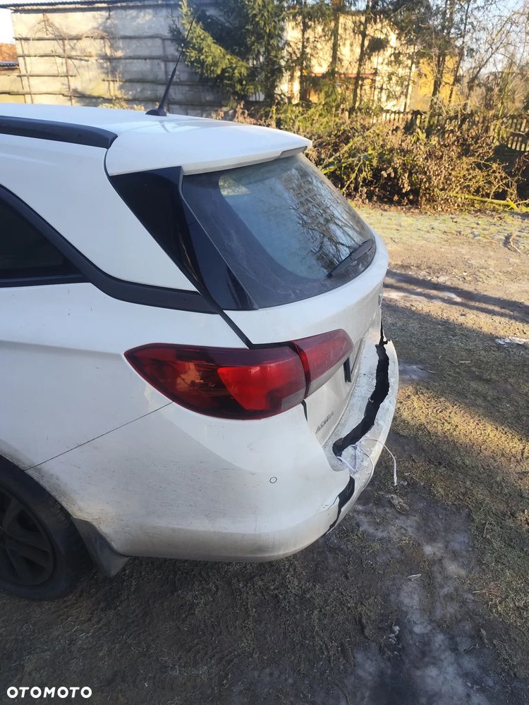 Opel Astra 1.6 CDTI Enjoy - 5