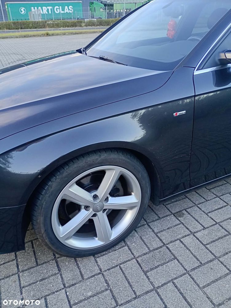 Audi A4 Avant 2.0 TDI DPF S line Sportpaket - 13