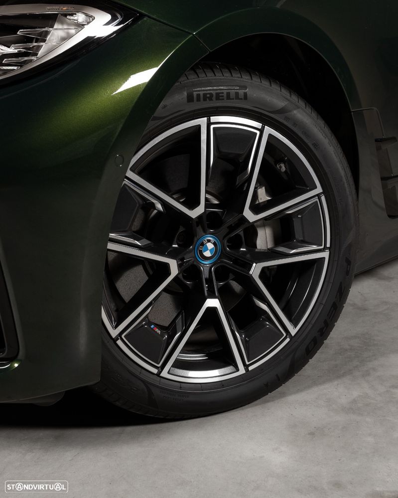 BMW i4 eDrive40 Edição Desportiva M - 6