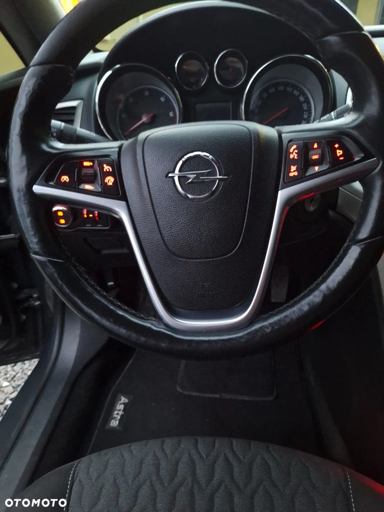Opel Astra 1.7 CDTI Cosmo - 20