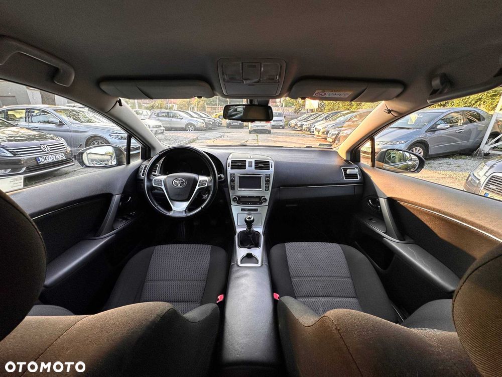 Toyota Avensis - 5