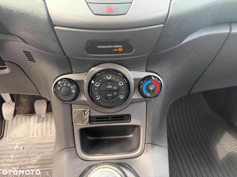 Ford Fiesta 1.25 Trend EU5 - 23