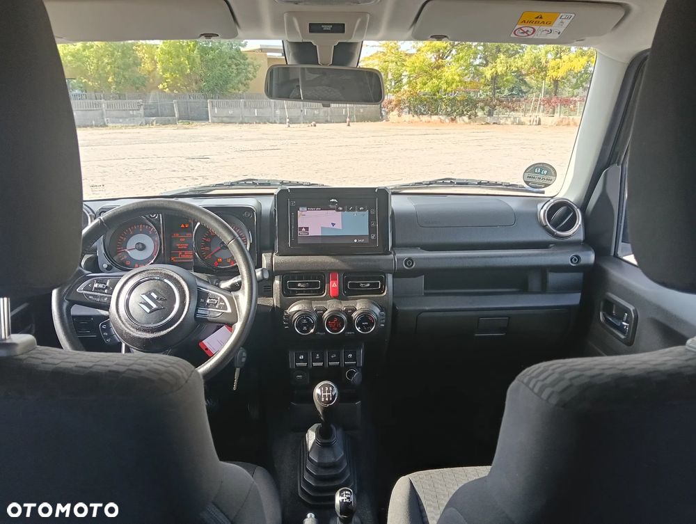 Suzuki Jimny 1.5 ALLGRIP Comfort+ - 26