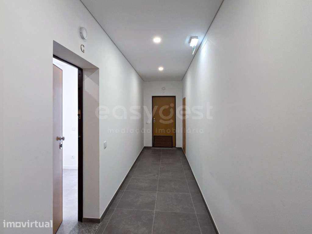 Apartamento T2 em rés-do-chão na vila turística de Cabanas de Tavira - Grande imagem: 2/22