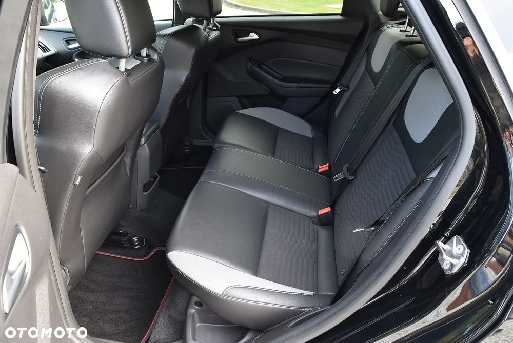 Ford Focus SW 2.0 TDCi ST - 18