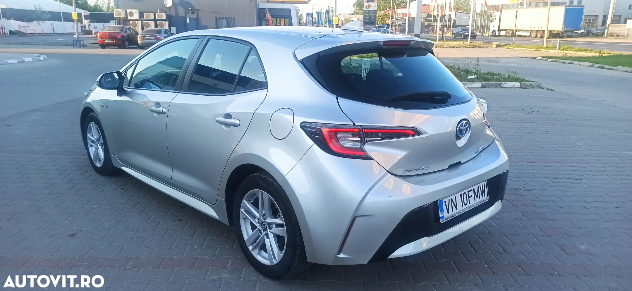 Toyota Corolla - 5
