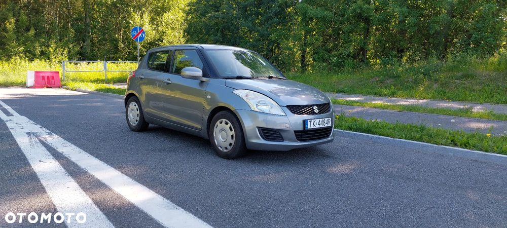 Suzuki Swift - 1