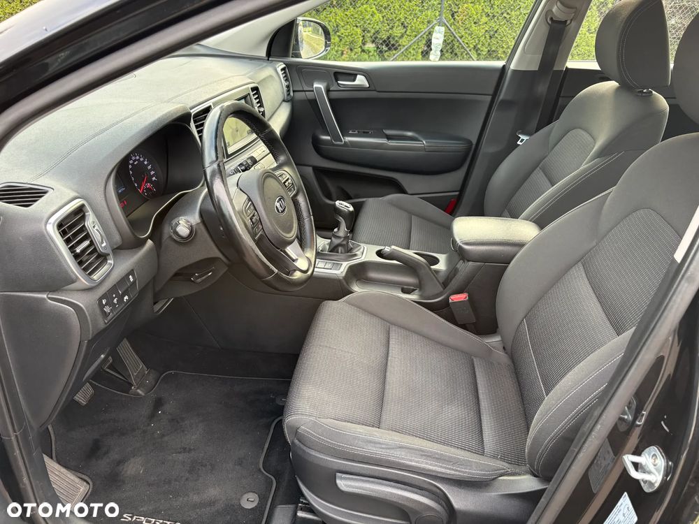 Kia Sportage 1.6 GDI 2WD DREAM-TEAM EDITION - 10