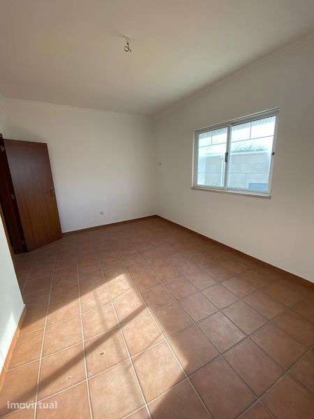 Vendo moradia T6 na Vila de Ulme - Grande imagem: 4/12