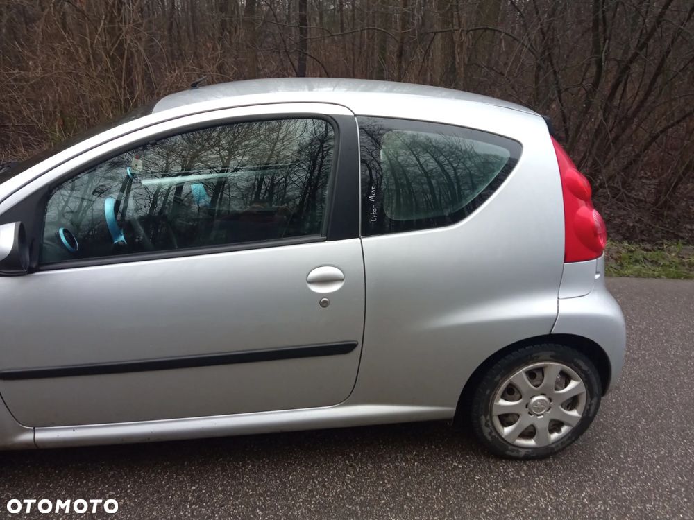 Peugeot 107 1.0 Urban Move - 8