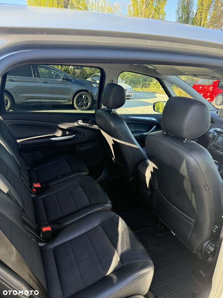 Ford S-Max 2.2 TDCi DPF Titanium - 16
