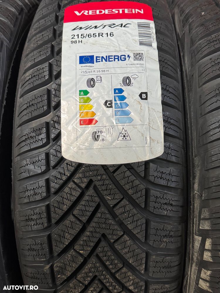 Vând 4 anvelope 215/65/16 vredestein de iarnă noi - 3