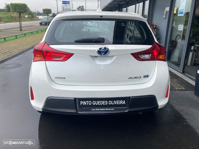 Toyota Auris 1.8 HSD Comfort+Navi - 5